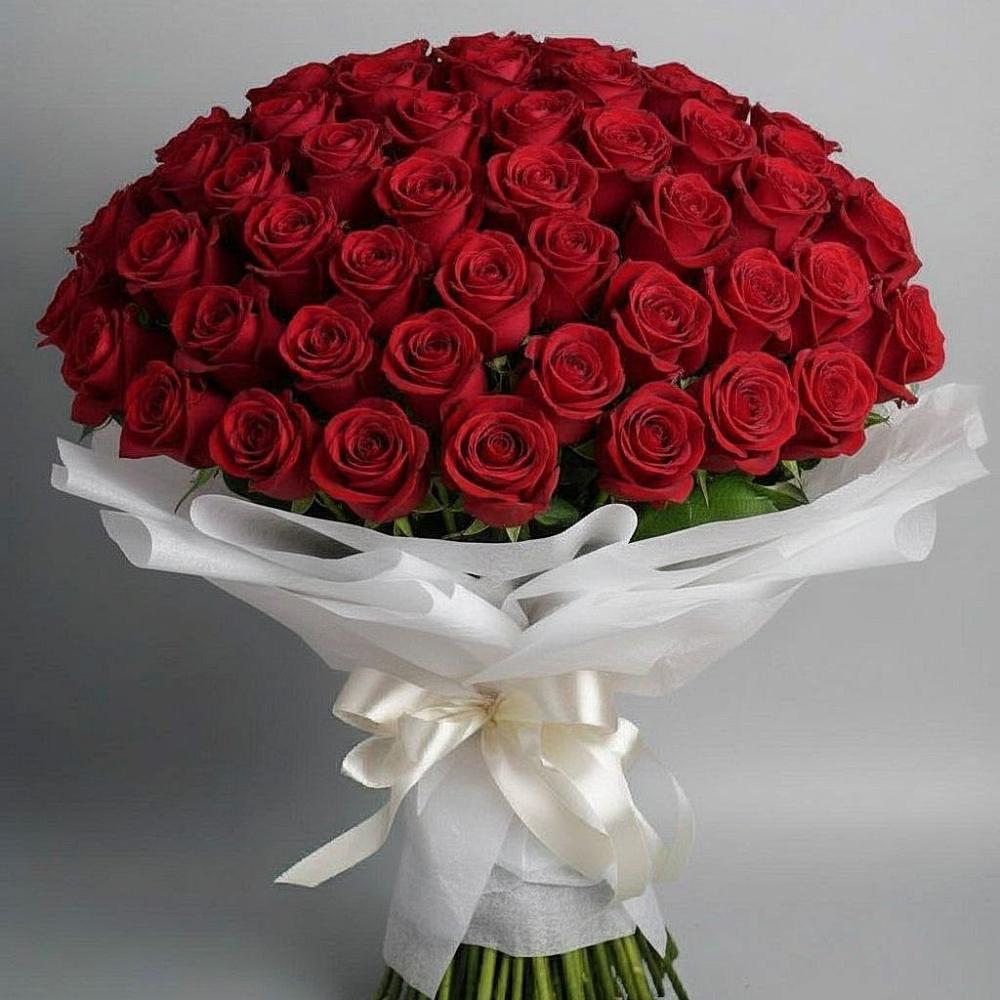 Букет 101 Красная роза Блэк Мэджик в Павловскую слободу