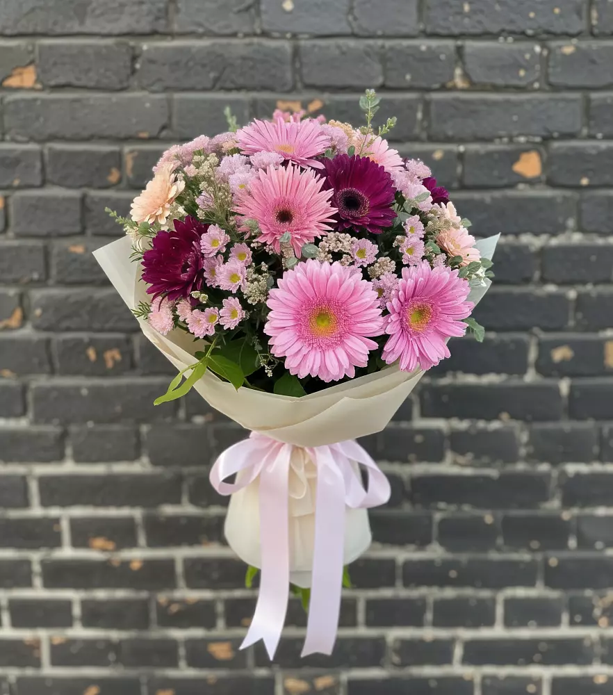 Букет цветов из: Герберы и Хризантемы в Павловскую слободу