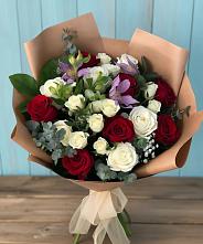 Букет цветов из:  Розы и Альстромерии #REPLACE_PRED# Павловскую слободу