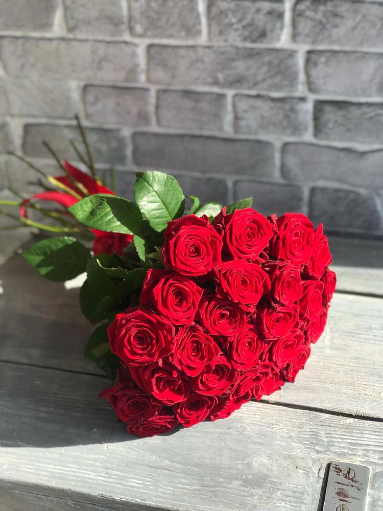 Букет Красные розы Фридом в Павловскую слободу