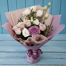 Букет цветов из:  Розы и Лизиантусы в Павловскую слободу