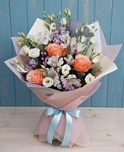 Букет цветов из:  Лизиантусы, Розы, Альстромерии и Гипсофила в Павловскую слободу