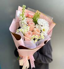 Букет цветов из:  Хризантемы и Розы в Павловскую слободу