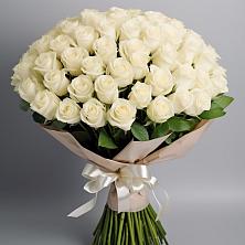 Букет 101 беля роза Белоснежка в Павловскую слободу