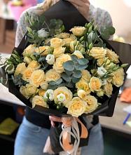 Букет цветов из:  Розы и Лизиантусы #REPLACE_PRED# Павловскую слободу