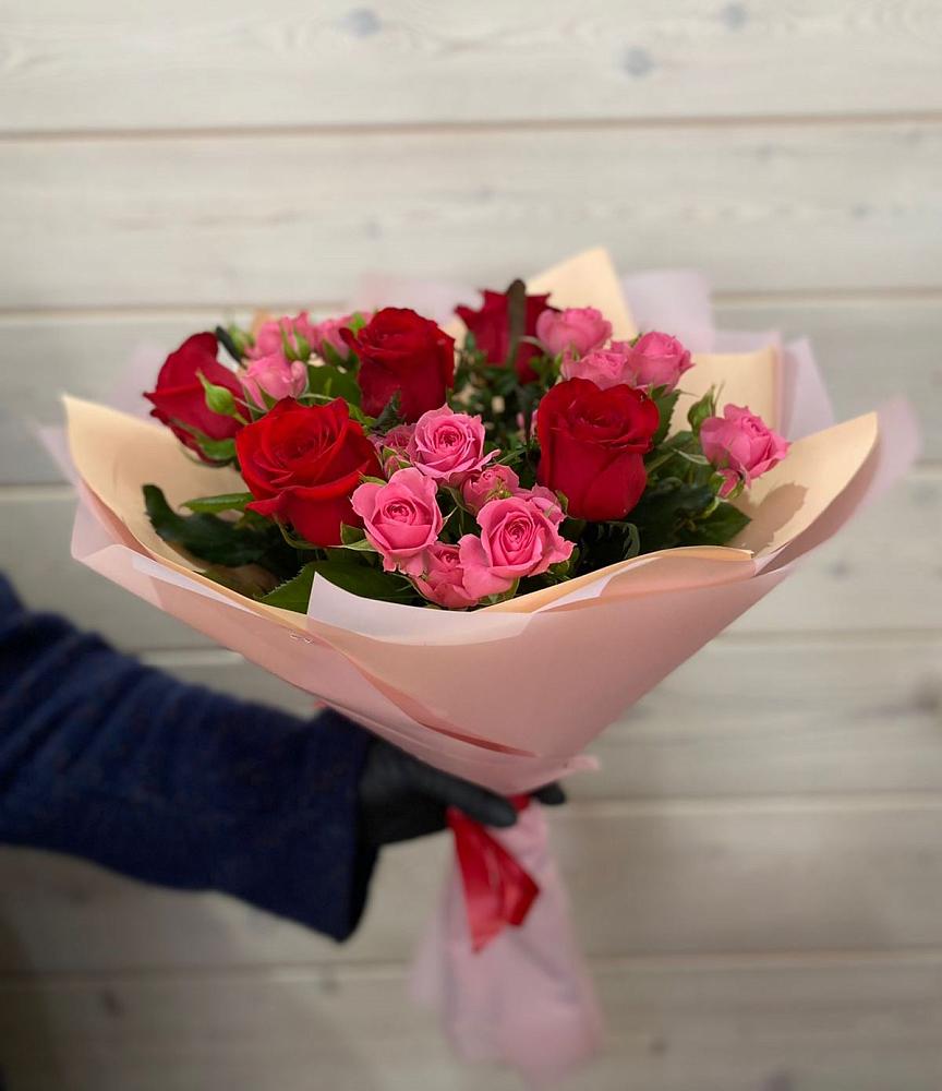 Букет цветов из: Розы в Павловскую слободу