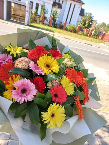 Букет цветов из: Герберы в Павловскую слободу
