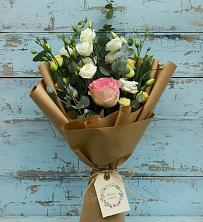 Букет цветов из:  Розы и Лизиантусы в Павловскую слободу